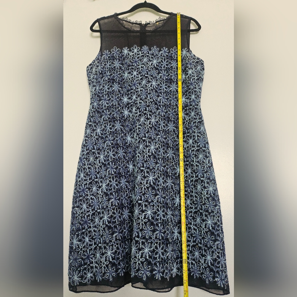 Elie Tahari Ophelia Sleeveless Blue Floral Embroidered A-Line Dress Sz 12 - Picture 13 of 13